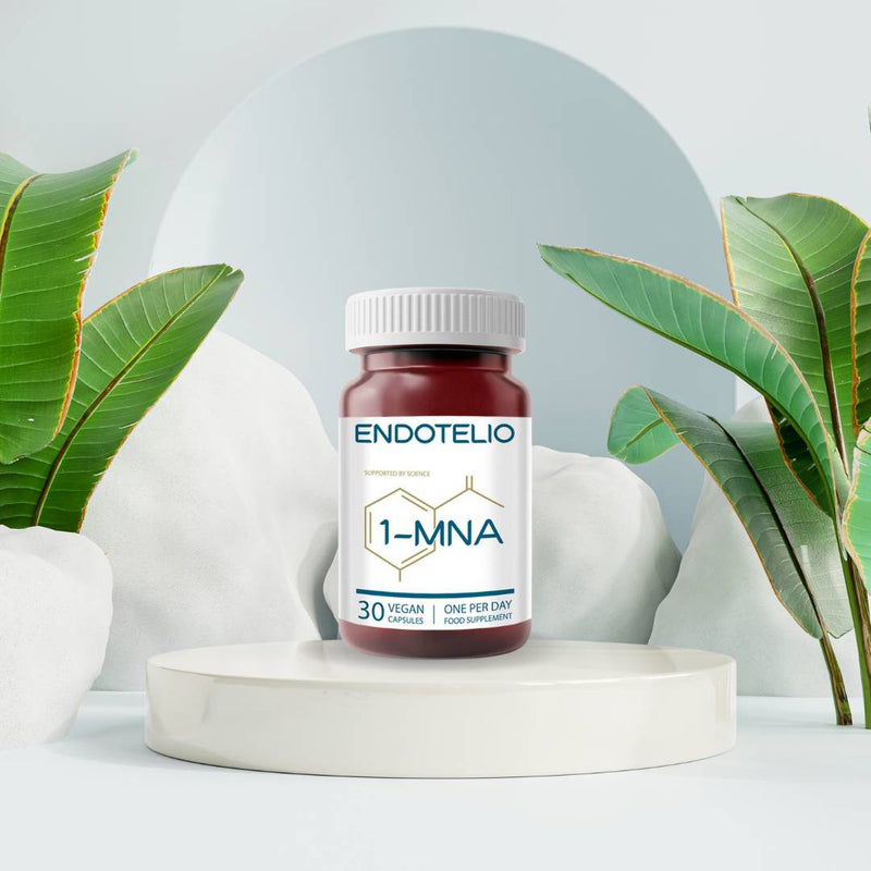 Endotelio 1-MNA bottle on pedestal with natural backdrop, promoting circulation, energy, and healthy aging